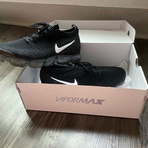 Vipormax nike shoes. Gently used in good condition. Men’s 10.5